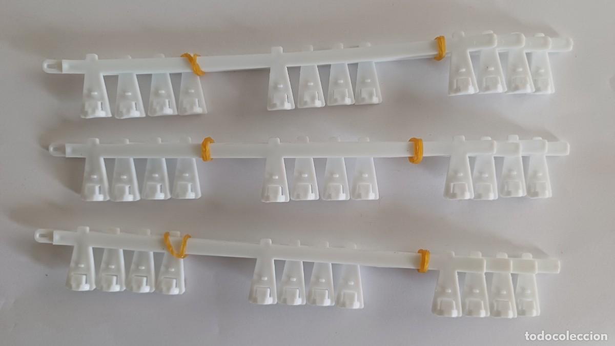 Scalextric: LOTE DE 12 VALLAS BLANCAS DE 9 CM. PARA SCALEXTRIC