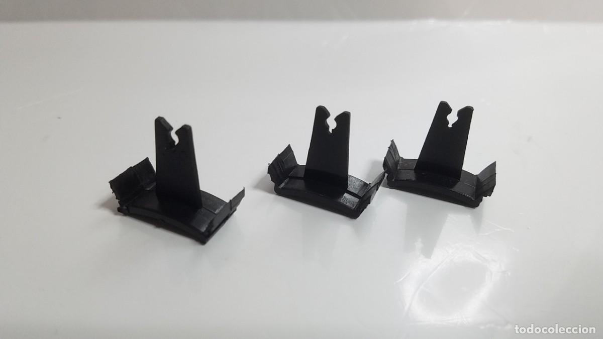 Scalextric: SLOT SCALEXTRIC REPROTEC CLIPS GRAPAS TORNILLO O PINZAS SUJECI&Oacute;N A CAJA COCHES