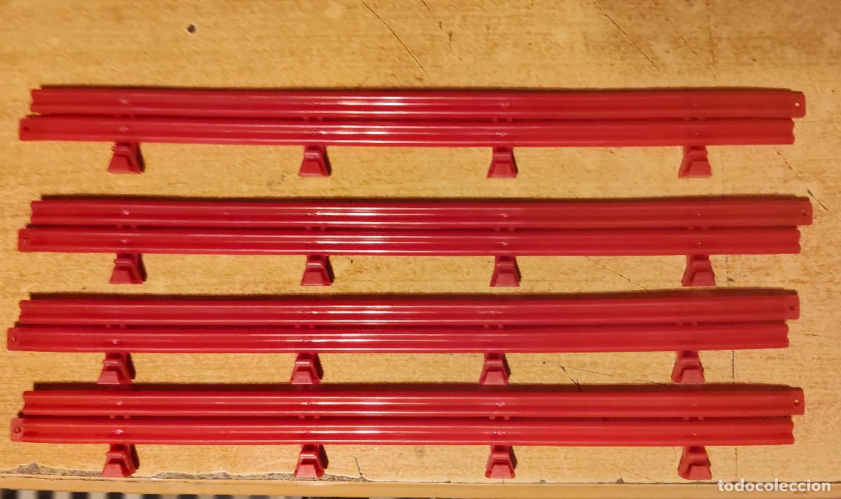 Scalextric: Vallas rojas quitamiedos Scalextric Tecnitoys - 4 unidades