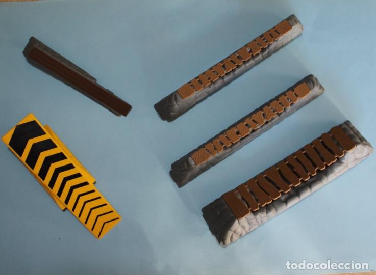 Scalextric: Transformador y complementos de pista STS Scalextric