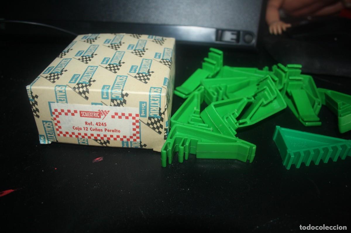 Scalextric: Scalectric caja 12+1 cu&ntilde;as peralte