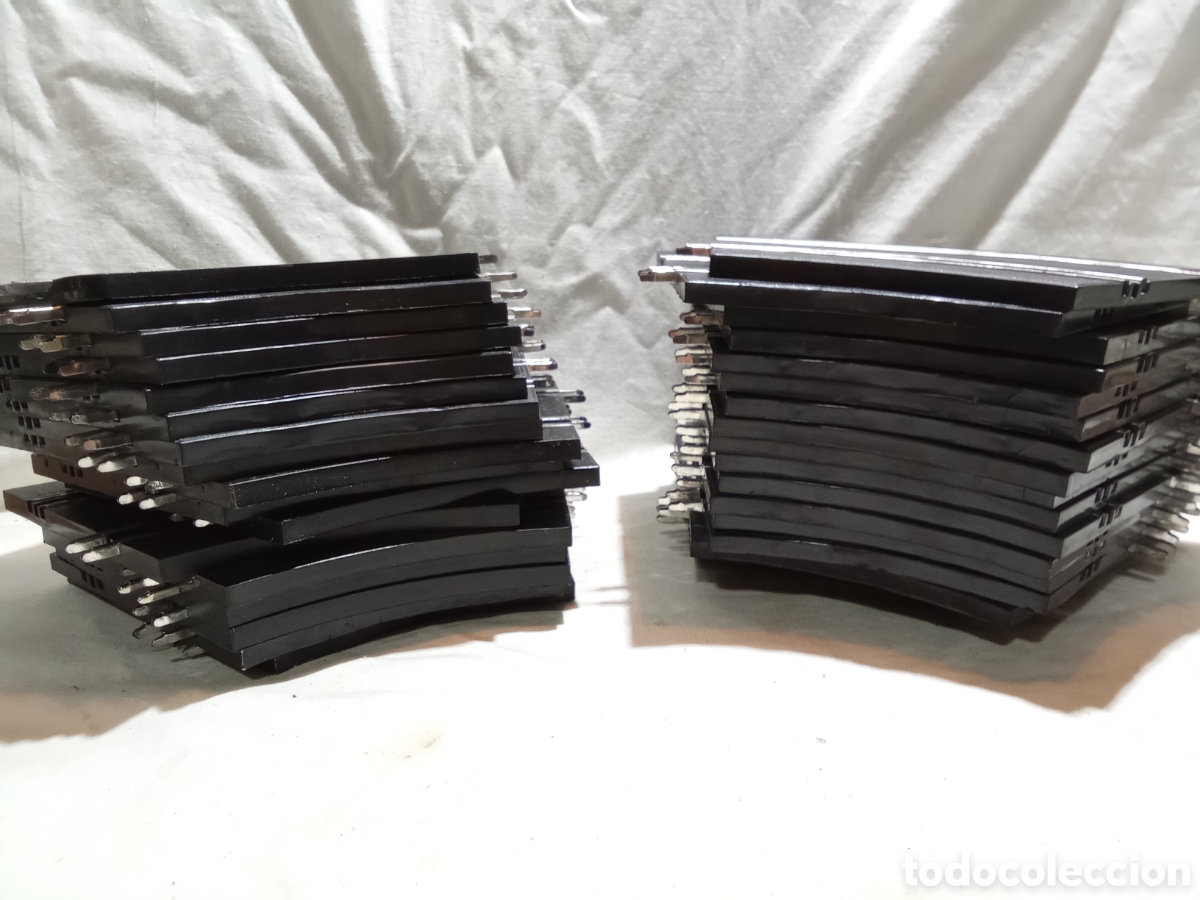 Scalextric: LOTE 34 TRAMOS DE CURVA Y 7 RECTAS CON CRUCE - Foto 2