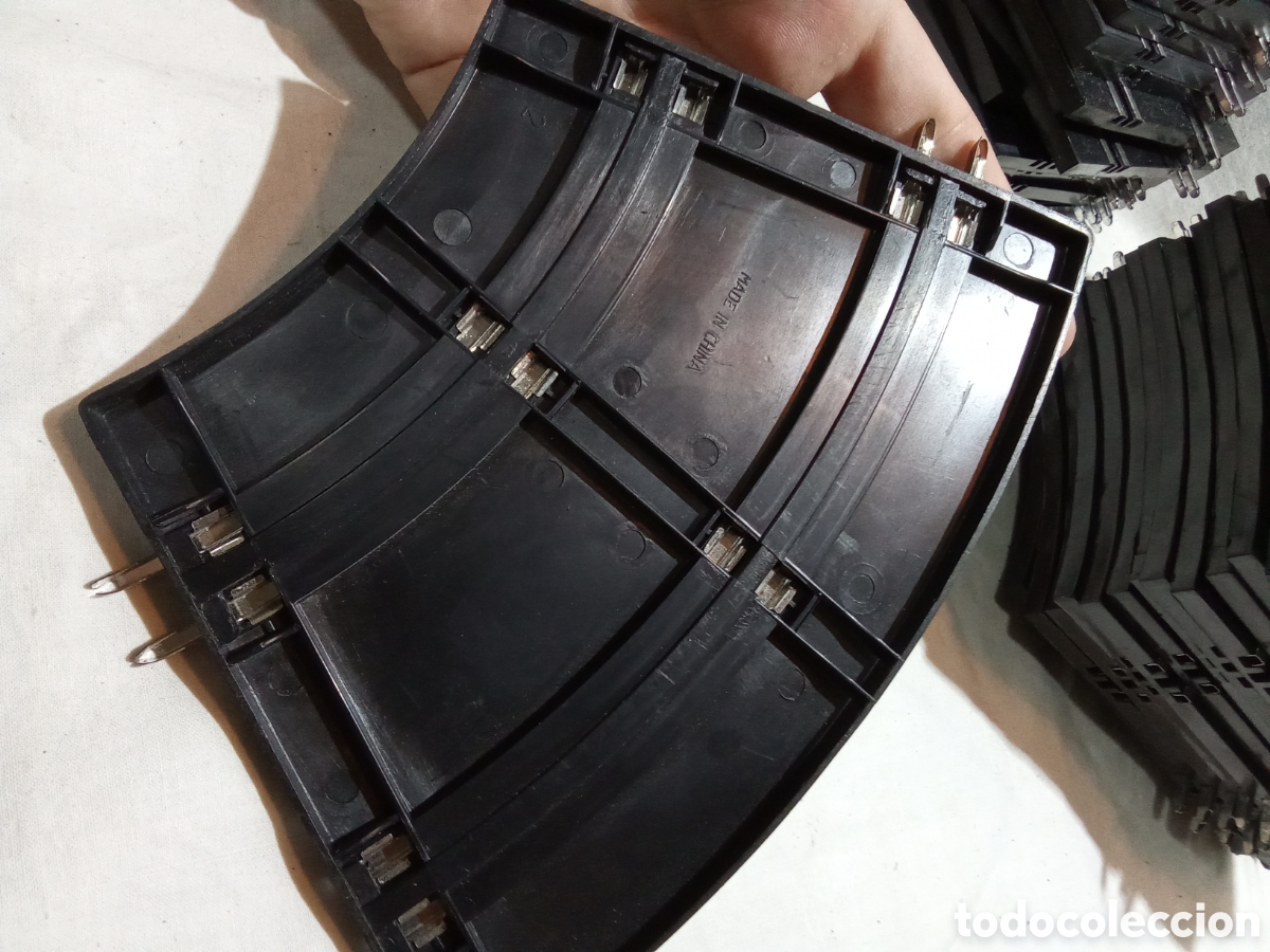 Scalextric: LOTE 34 TRAMOS DE CURVA Y 7 RECTAS CON CRUCE - Foto 4