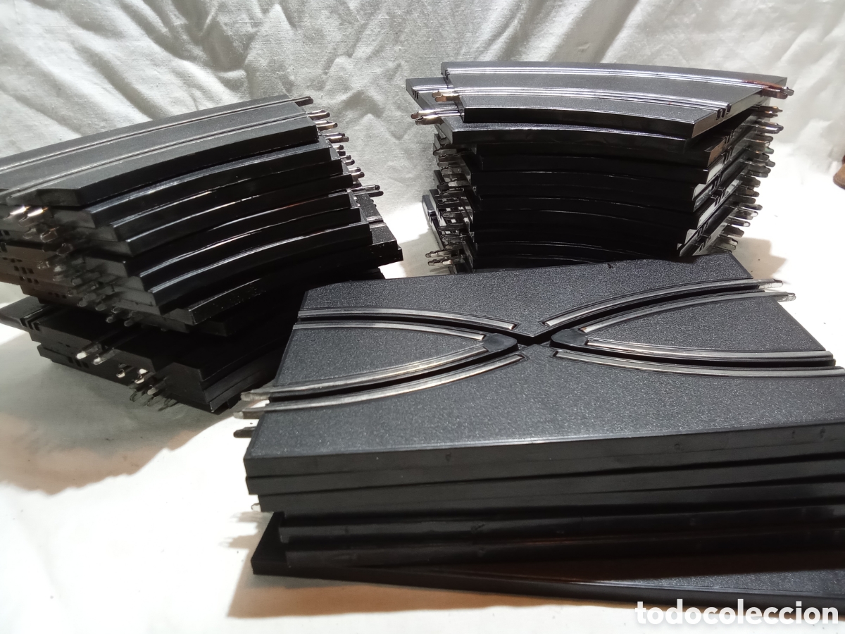 Scalextric: LOTE 34 TRAMOS DE CURVA Y 7 RECTAS CON CRUCE