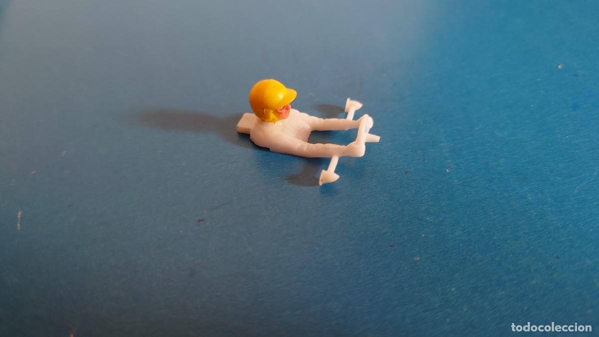 Scalextric: CABEZA PILOTO FORMULA JUNIOR SCALEXTRIC - Foto 2