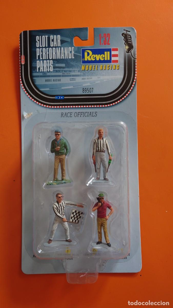 Scalextric: FIGURAS PISTA SCALEXTRIC REVELL 089507