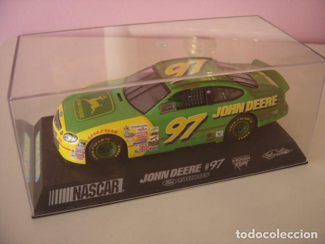 Scalextric: Caja vac&iacute;a Scalextric, Ford Taurus &rdquo;John Deere&rdquo; - Foto 1