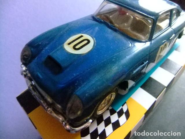 Scalextric: V SCALEXTRIC ASTON MARTIN MM / C 68 azul con luces - Foto 2