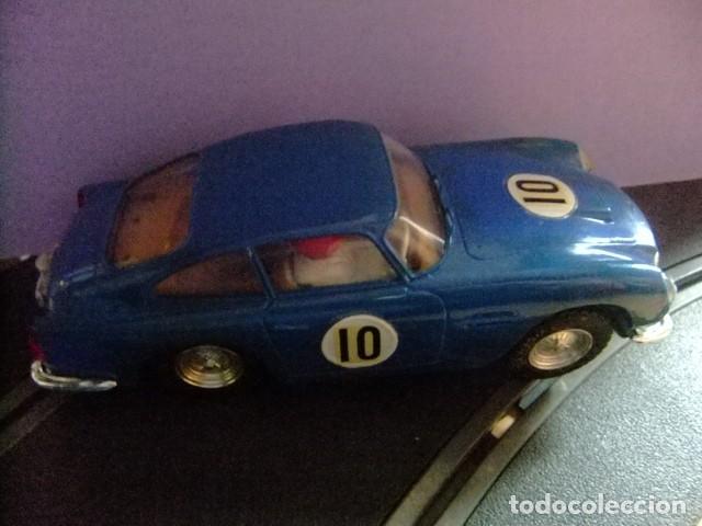 Scalextric: V SCALEXTRIC ASTON MARTIN MM / C 68 azul con luces - Foto 3