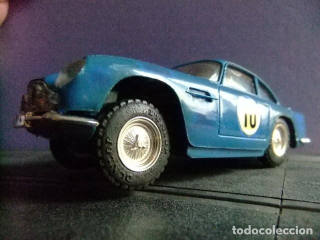 Scalextric: V SCALEXTRIC ASTON MARTIN MM / C 68 azul con luces - Foto 4