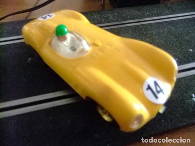 Scalextric: V SCALEXTRIC Triang JAGUAR D Type Ref C 60 amarillo con caja - Foto 1