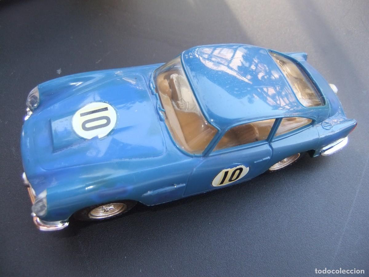 Scalextric: V SCALEXTRIC ASTON MARTIN MM / C 68 azul con luces - Foto 13
