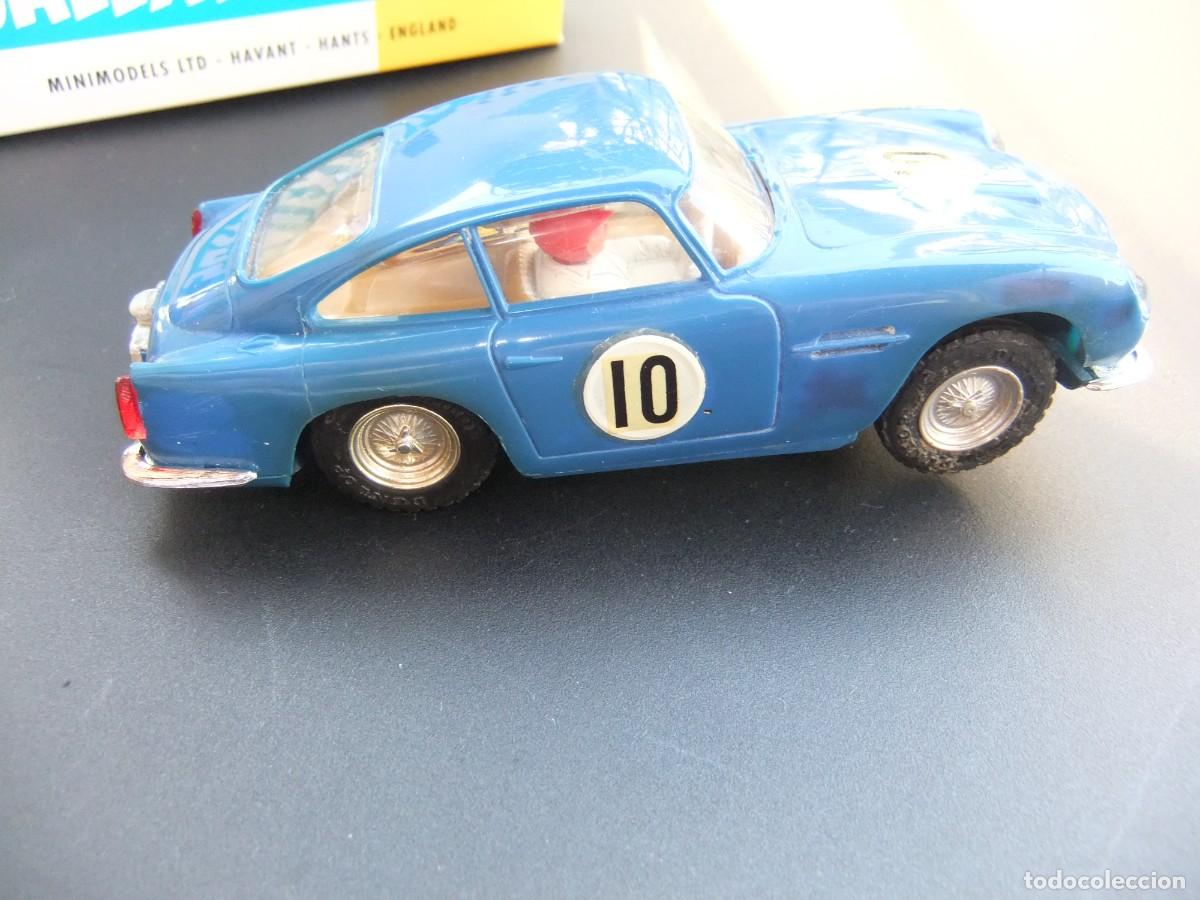 Scalextric: V SCALEXTRIC ASTON MARTIN MM / C 68 azul con luces - Foto 16