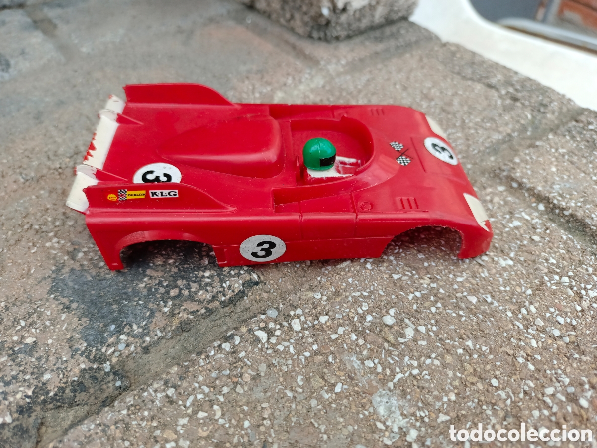 L'Alfa Romeo TT 33 miniature pour circuit électrique Scalextric au 1
