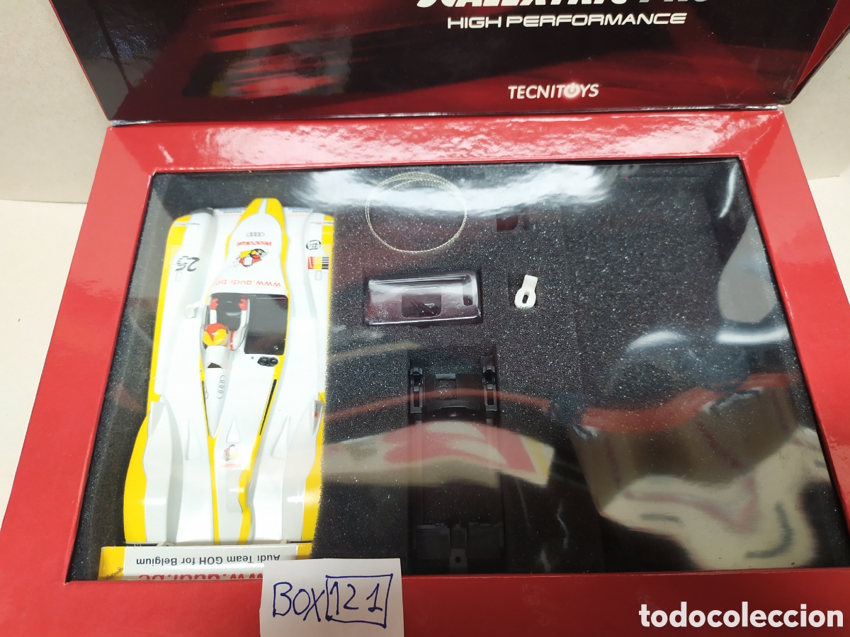 Scalextric: Scalextric Audi R8 Pro ref. 5026 le falta un retrovisor - Foto 1