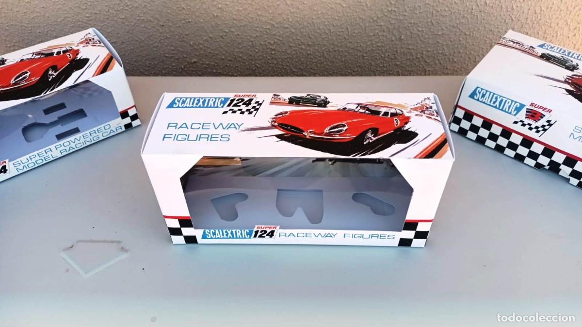 Scalextric: SCALEXTRIC SUPER 124 RACEWAY FIGURES CAJA, REPRO. - Foto 1