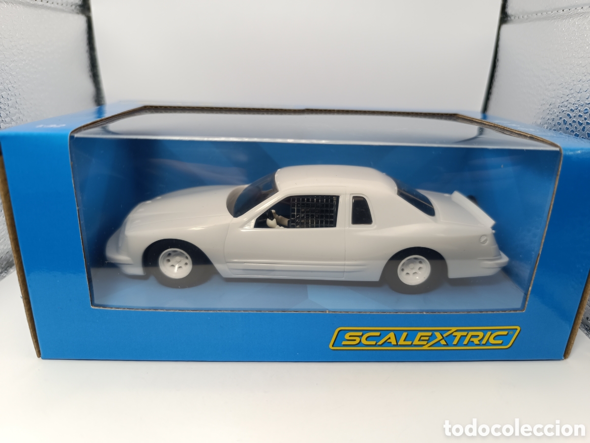 Scalextric: SCALEXTRIC UK FORD THUNDERBIRD WHITE C4077 - Foto 1