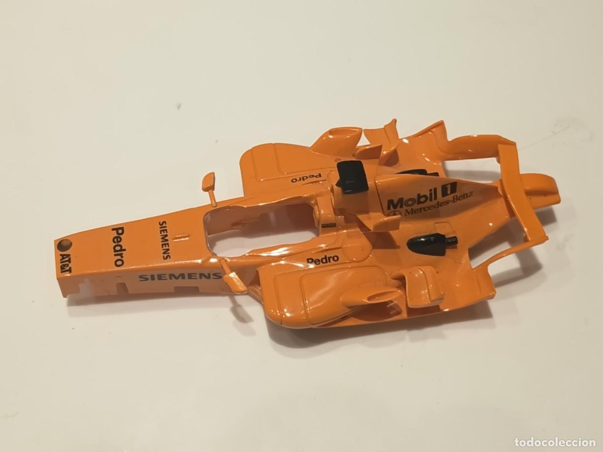 Scalextric: Carrocer&iacute;a Scalextric Mp4-21 Pedro de la Rosa - Foto 1