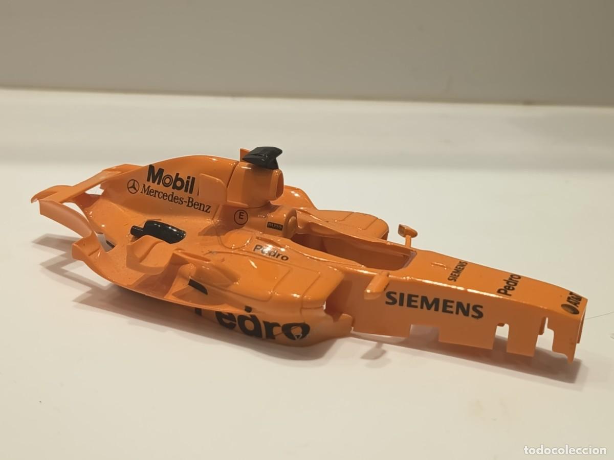 Scalextric: Carrocer&iacute;a Scalextric Mp4-21 Pedro de la Rosa - Foto 3