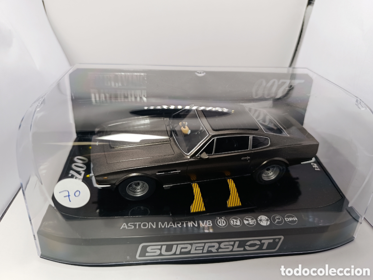 Scalextric: SUPERSLOT ASTON MART&Iacute;N V8 JAMES BOND H4239