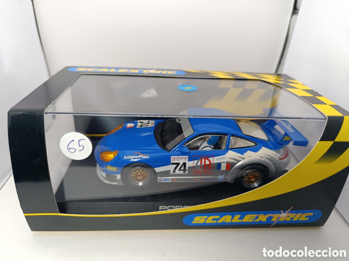 Scalextric: SCALEXTRIC UK PORSCHE 911 GT3R LUC ALPHAND N&deg;74 C2461