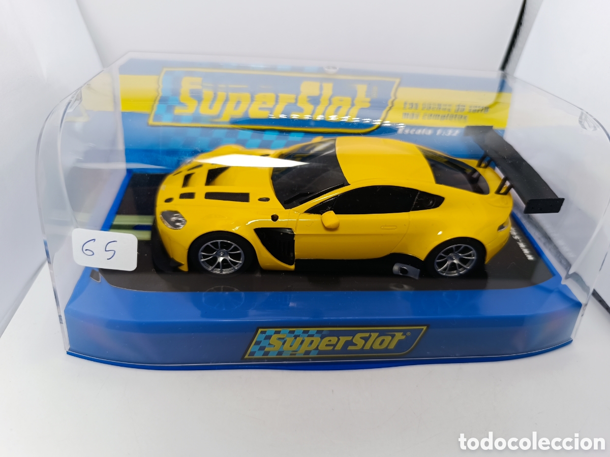 Scalextric: SUPERSLOT ASTON MART&Iacute;N VANTAGE GT3 ROAD CAR YELLOW CIRCUITO