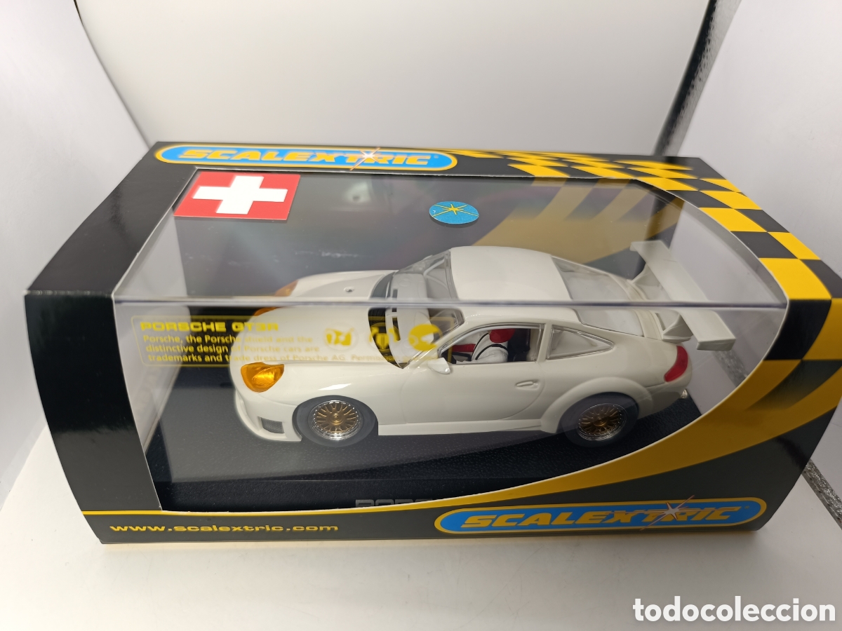 Scalextric: SCALEXTRIC UK PORSCHE 911 GT3R PLAIN WHITE C2629