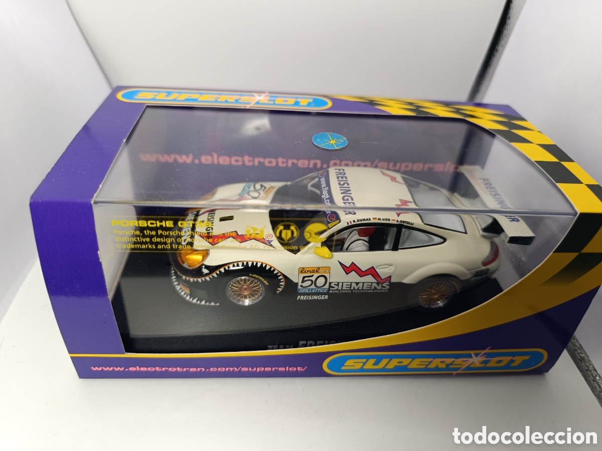 Scalextric: SCALEXTRIC UK PORSCHE 911 GT3R TEAM FREISINGER C2579