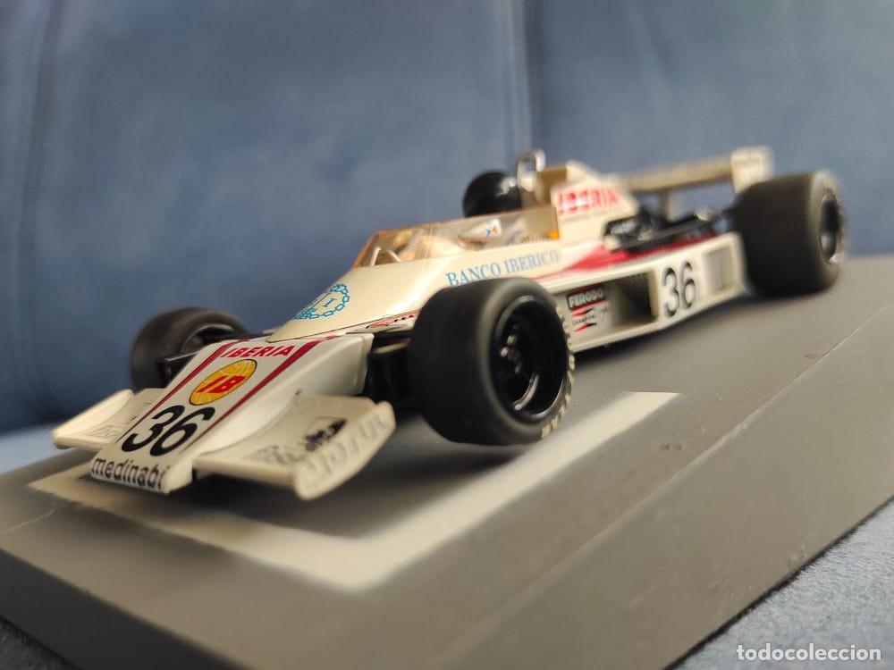Scalextric: Scalextric McLaren M23 Emilio de Villota #26
