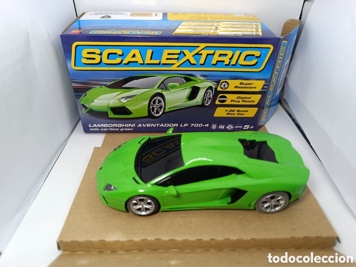 Scalextric: SCALEXTRIC UK LAMBORGHINI AVENTADOR LP 700-4 LIME GREEN C3660