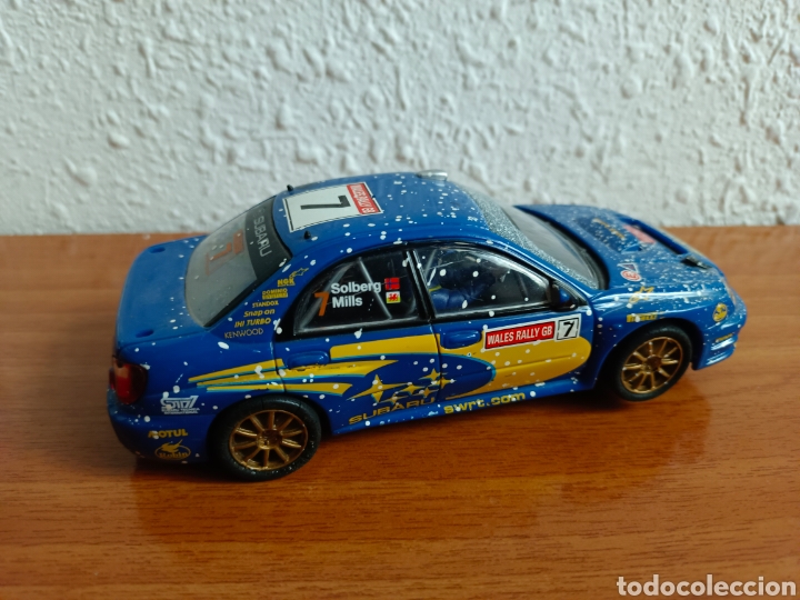 Scalextric: Subaru efecto nieve - Foto 3