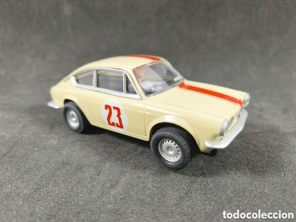 Scalextric: Seat 850 Sport Coup&eacute; de Scalextric