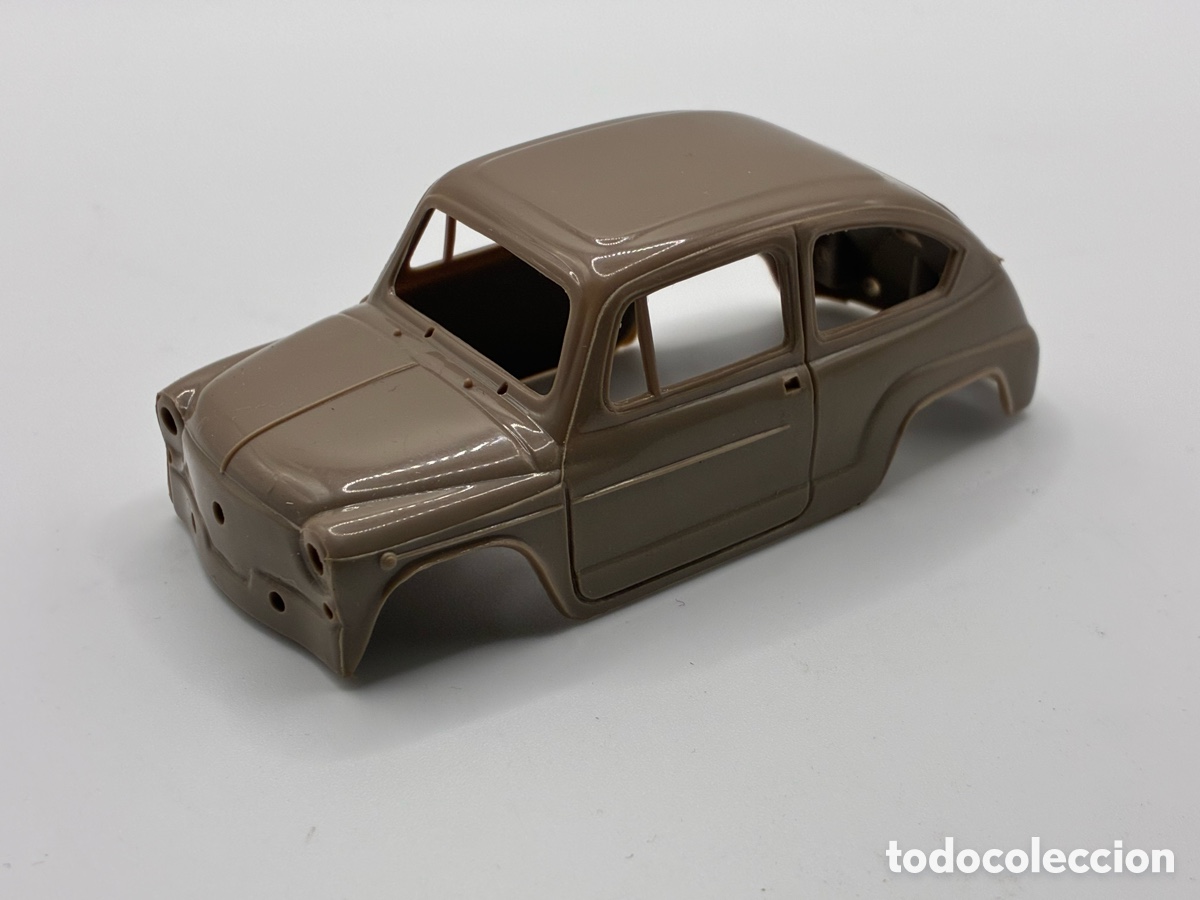 Scalextric: CARROCERIA SEAT 600 MARRON SCALEXTRIC