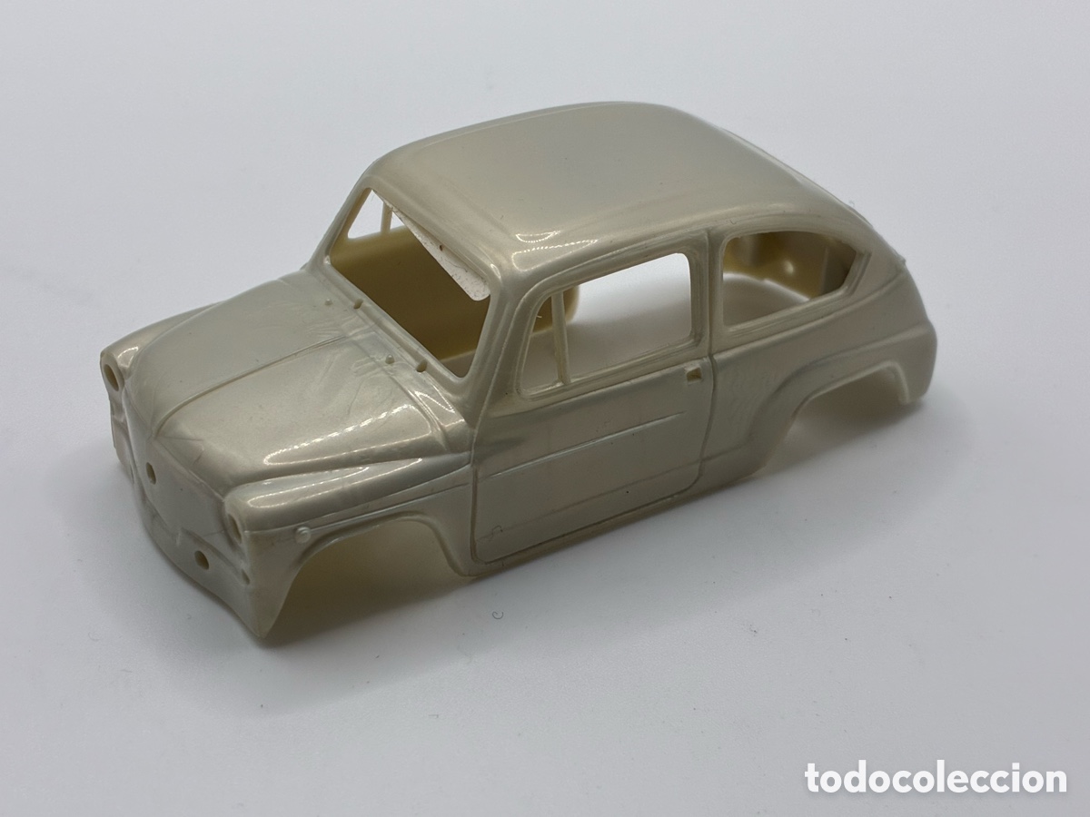 Scalextric: CARROCERIA SEAT 600 GRIS PERLA SCALEXTRIC