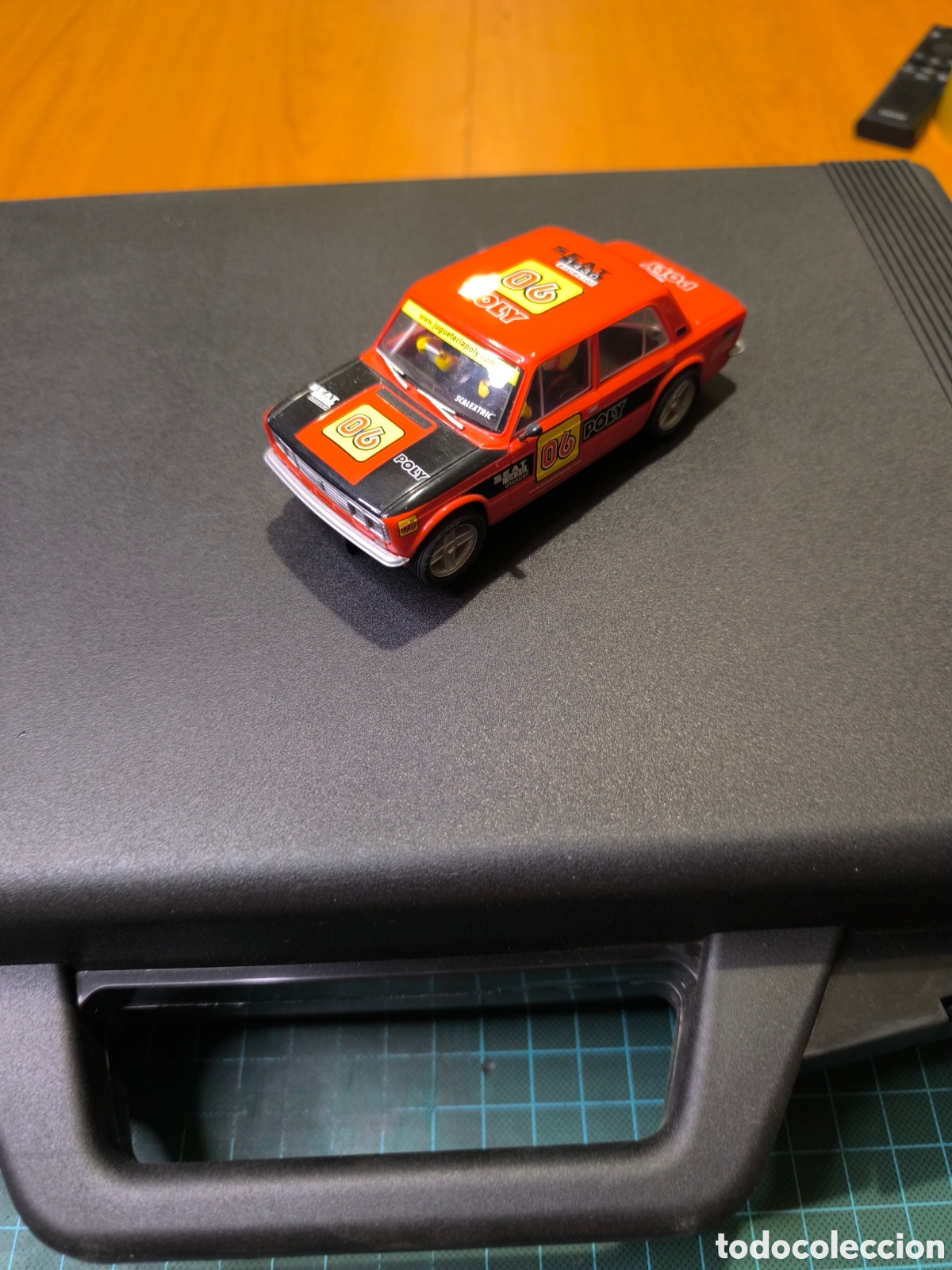 Scalextric: Lote malet&iacute;n altaya y Seat 1430 edici&oacute;n Poly Scalextric tecnitoys