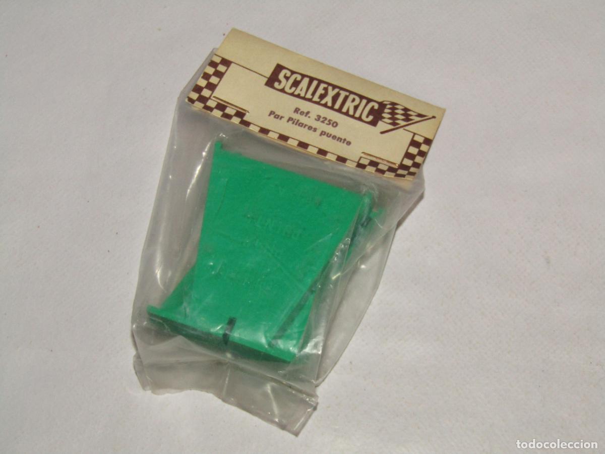 Scalextric: Antigua Bolsa con Par Pilares Puente Ref. 3250 de SCALEXTRIC EXIN