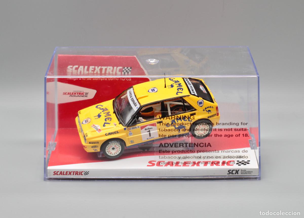 Scalextric: Lancia Delta Integrale Camel Servi&aacute; (Scalextric)