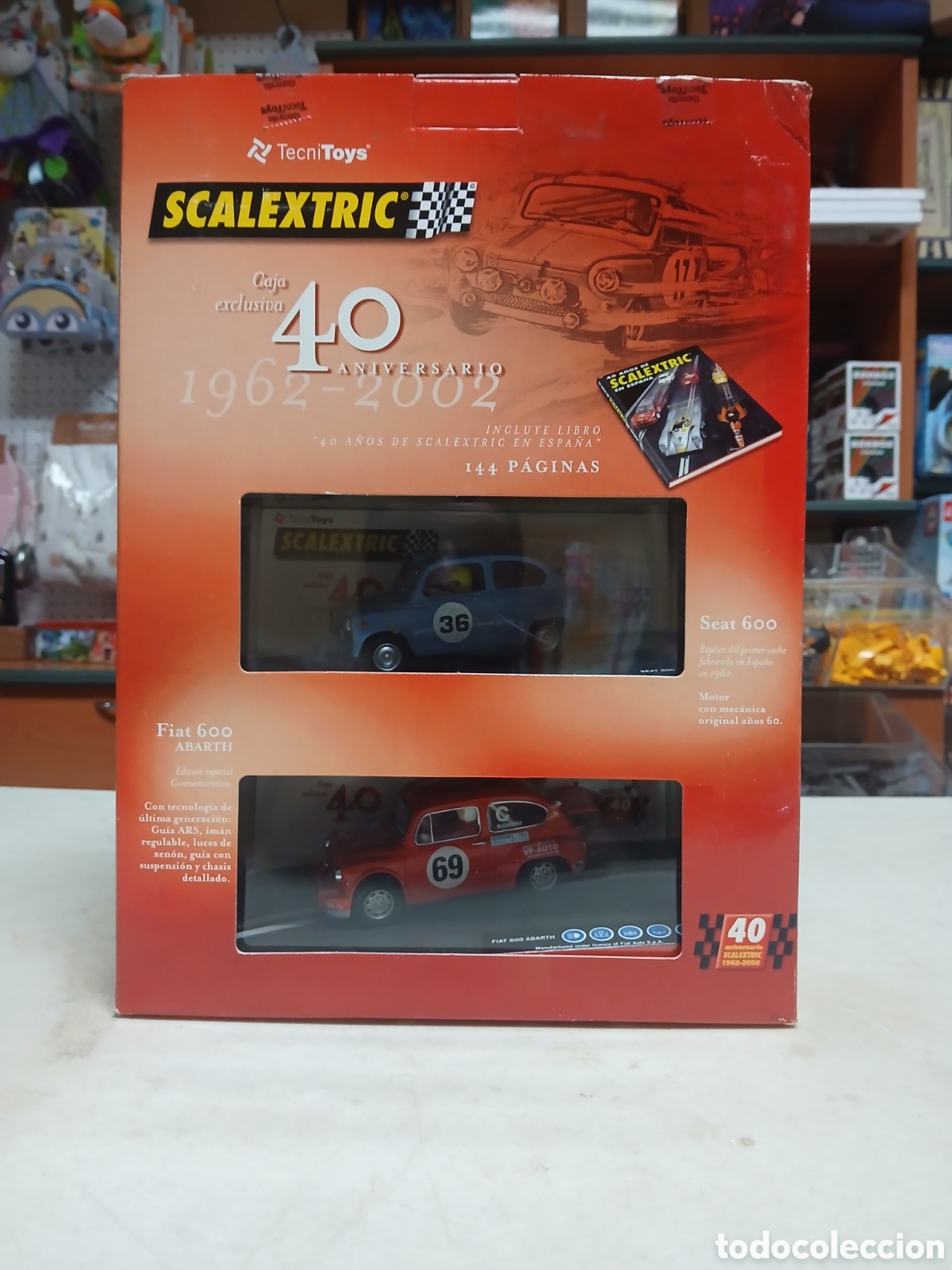 Scalextric: Scalextric Tecnitoys caja exclusiva 40 aniversario con dos seat 600 y libro