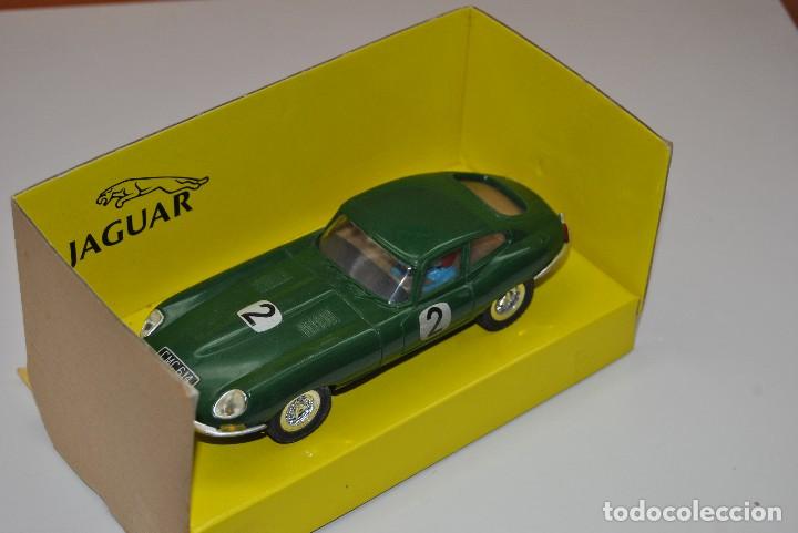 Scalextric: JAGUAR E REF C 34 EDICION VINTAGE - Foto 2
