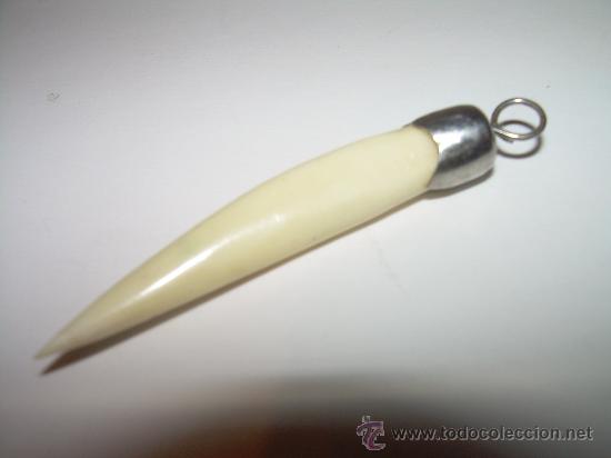 Segunda mano: COLGANTE DIENTE. - Foto 2