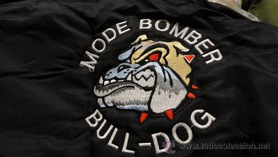 Segunda mano: Bomber con bordado Bull Dog - Foto 1