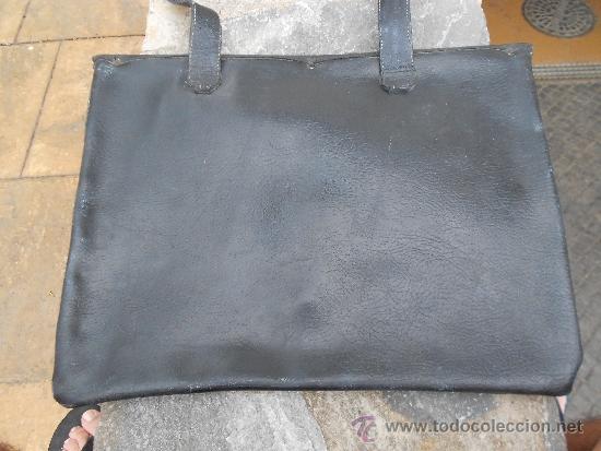 Segunda mano: CARTERA DE PIEL NEGRA - Foto 4