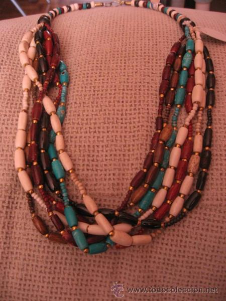 Segunda mano: Collar en metal -  hueso multicolor. A&ntilde;o 1996 - Foto 1