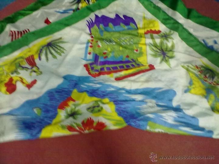 Segunda mano: PA&Ntilde;UELO DE SEDA ESTAMPADO ISLAS CANARIAS - Foto 7