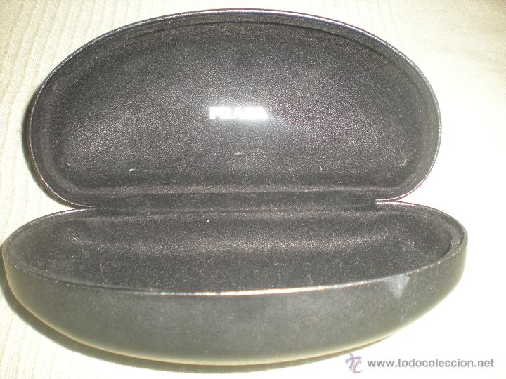 Segunda mano: ESTUCHE DE GAFAS PRADA - Foto 2