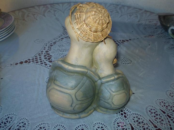 Segunda mano: FIGURA DE BARRO COCIDO Y PINTADO - Foto 2