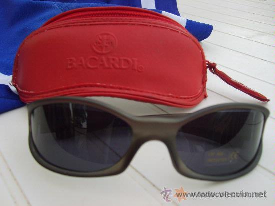 Segunda mano: GAFAS  DE  SOL  Con estuche  publicidad Bacardi - Foto 1