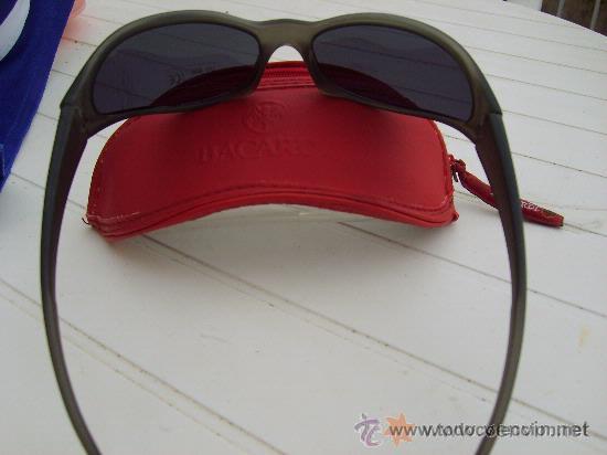 Segunda mano: GAFAS  DE  SOL  Con estuche  publicidad Bacardi - Foto 2