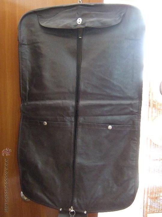 Segunda mano: PORTA TRAJES - Foto 1