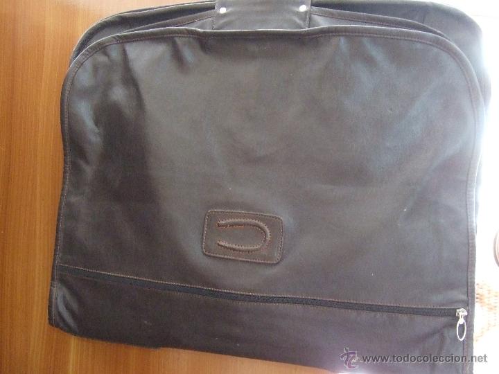 Segunda mano: PORTA TRAJES - Foto 2